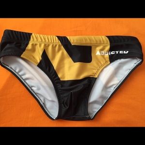 Addicted Mens Swimsuit Nylon Spandex M 30-32”
